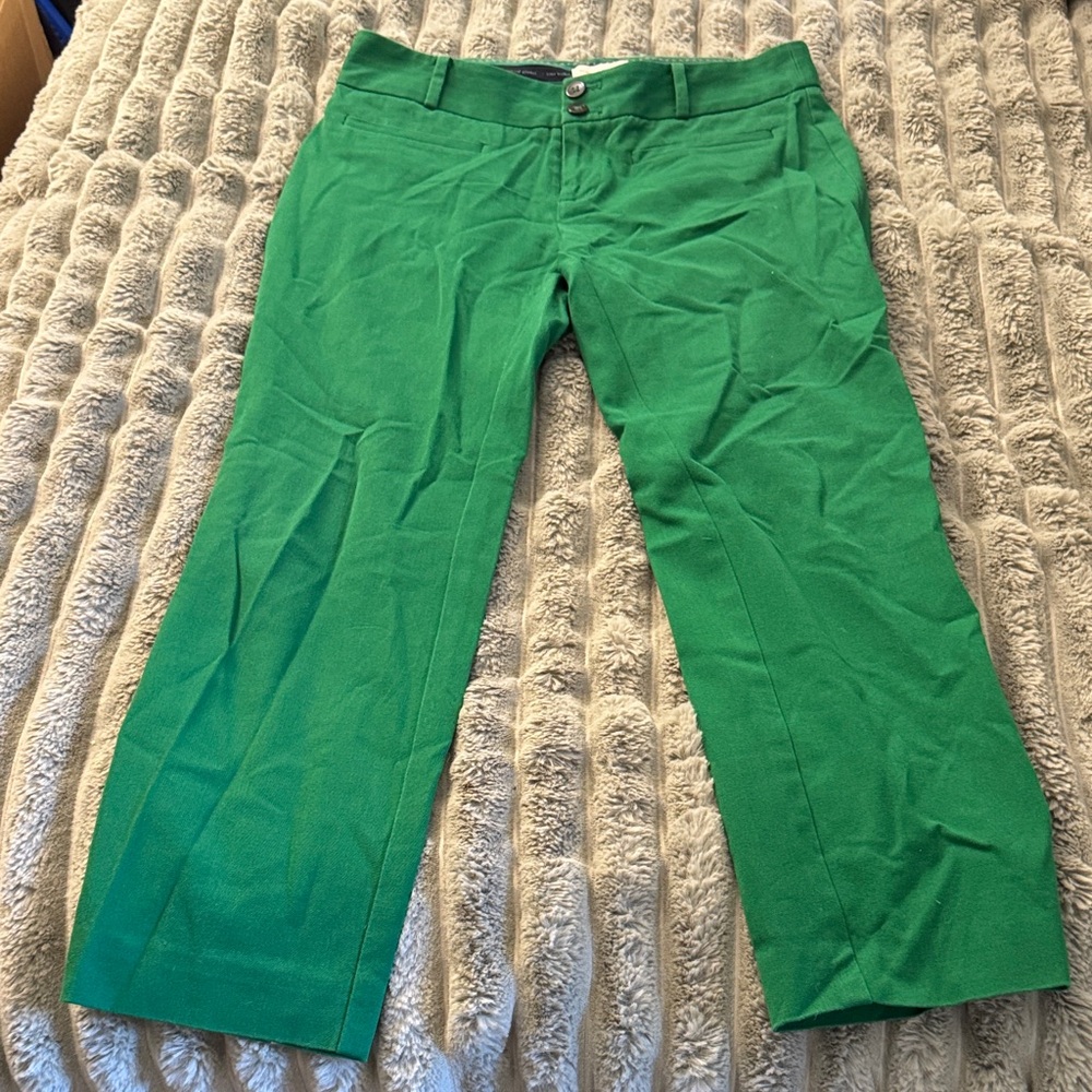 Anthropologie “the essential Crop Flare” in Vibrant Green